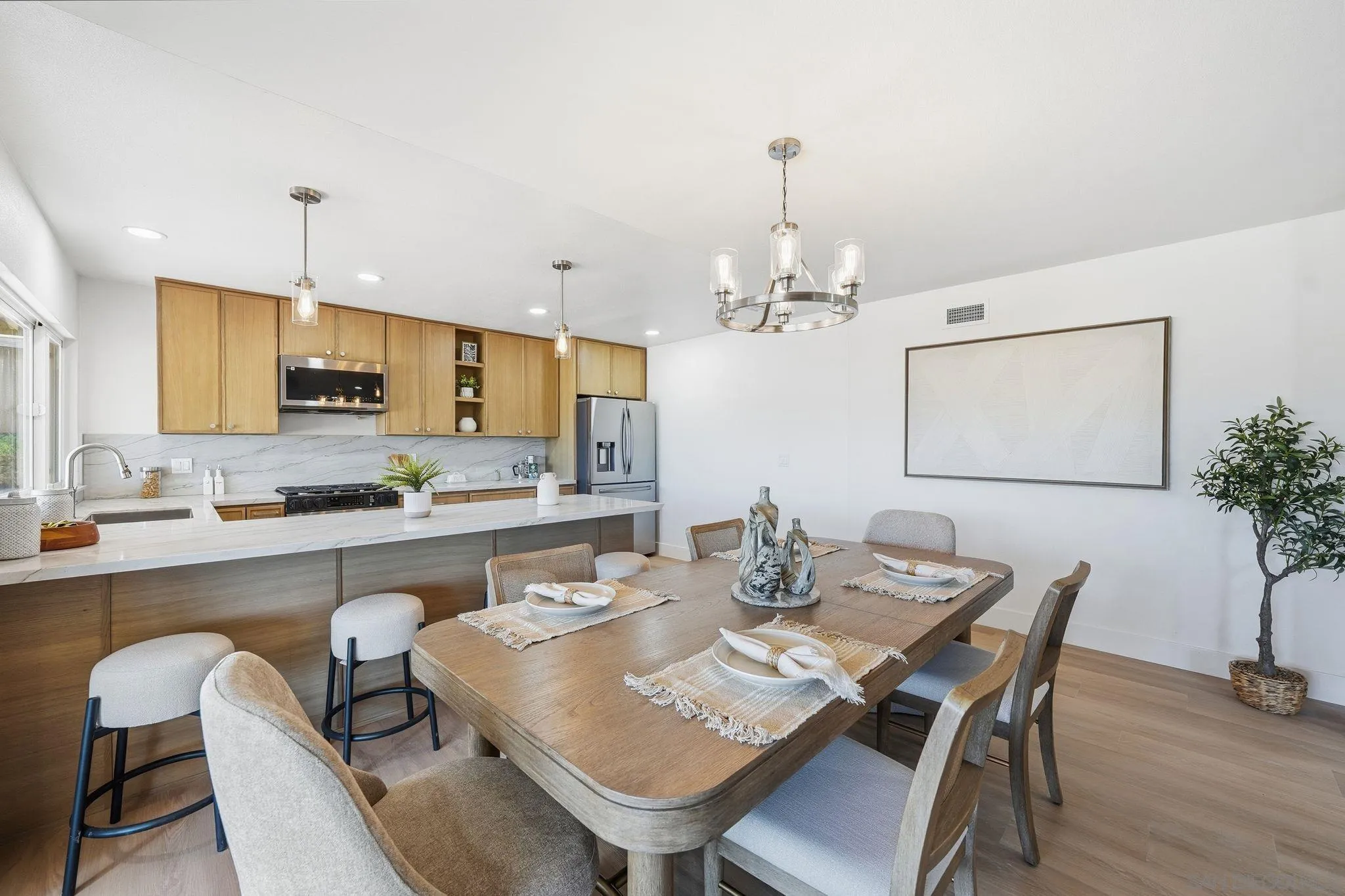 https://cdn.realtyfeed.com/cdn/127/260002151/5373201ae0ca119b664b078020a20fab.webp