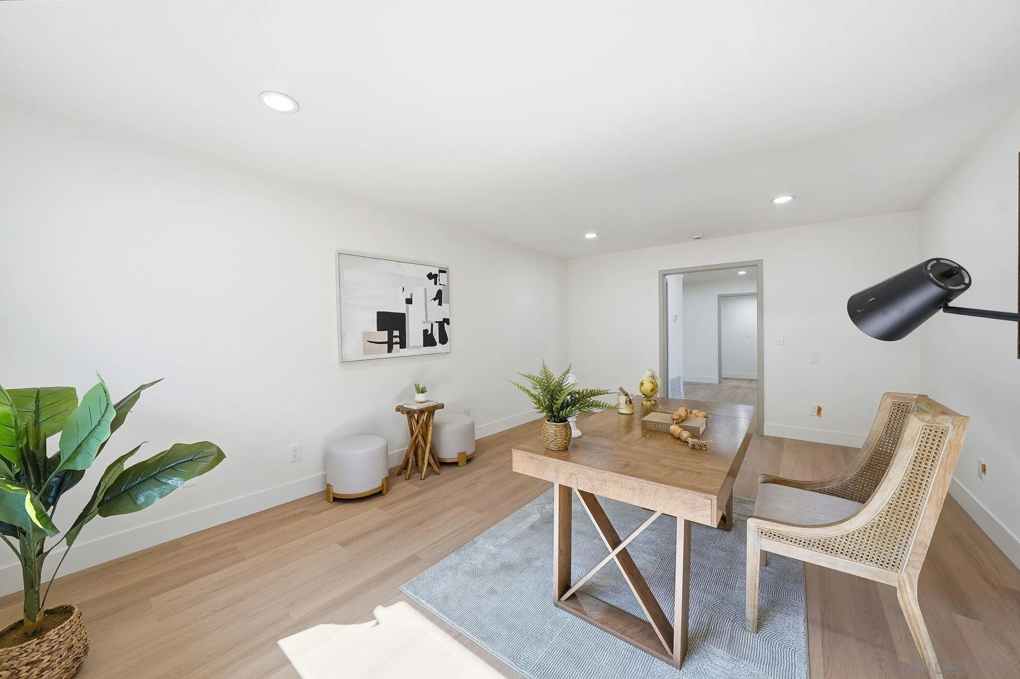 https://cdn.realtyfeed.com/cdn/127/260002151/6e753f481ca8c5957a10f3e68ac5bf7d.webp