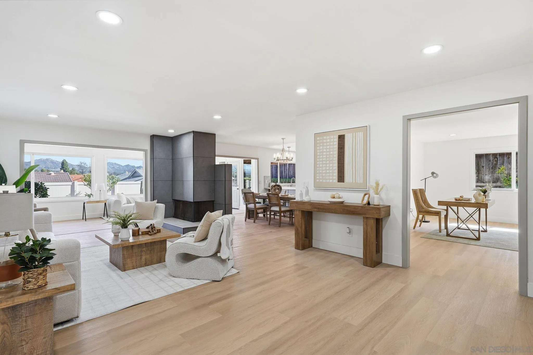 https://cdn.realtyfeed.com/cdn/127/260002151/8cbdae7ef99f877a2f20533e676c6e67.webp