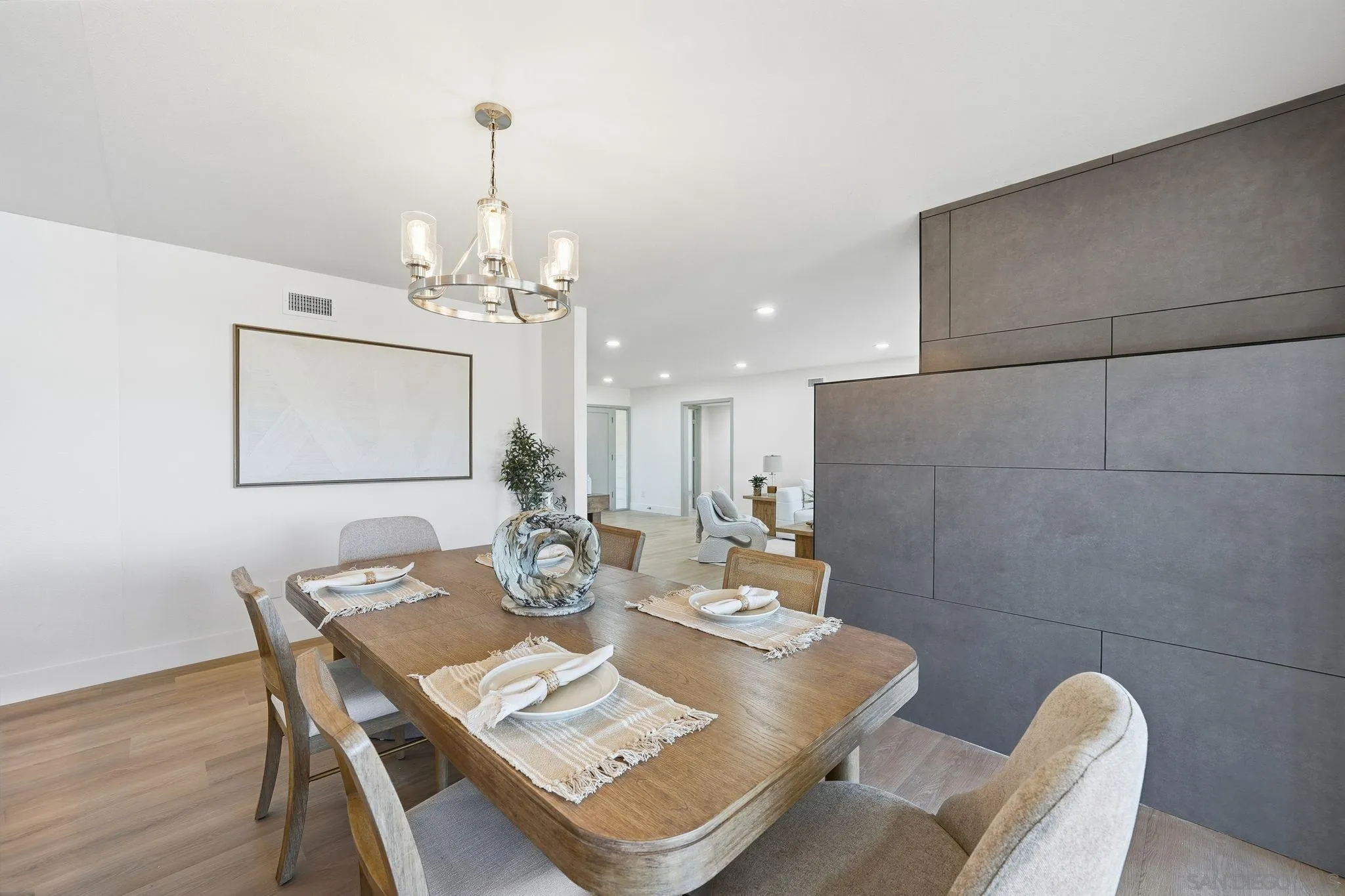 https://cdn.realtyfeed.com/cdn/127/260002151/b9be93fb1c133a3649c84cb8f996d439.webp