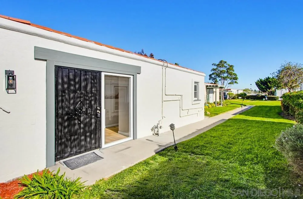 Photo #6: 260002155 Listing: Photo #6