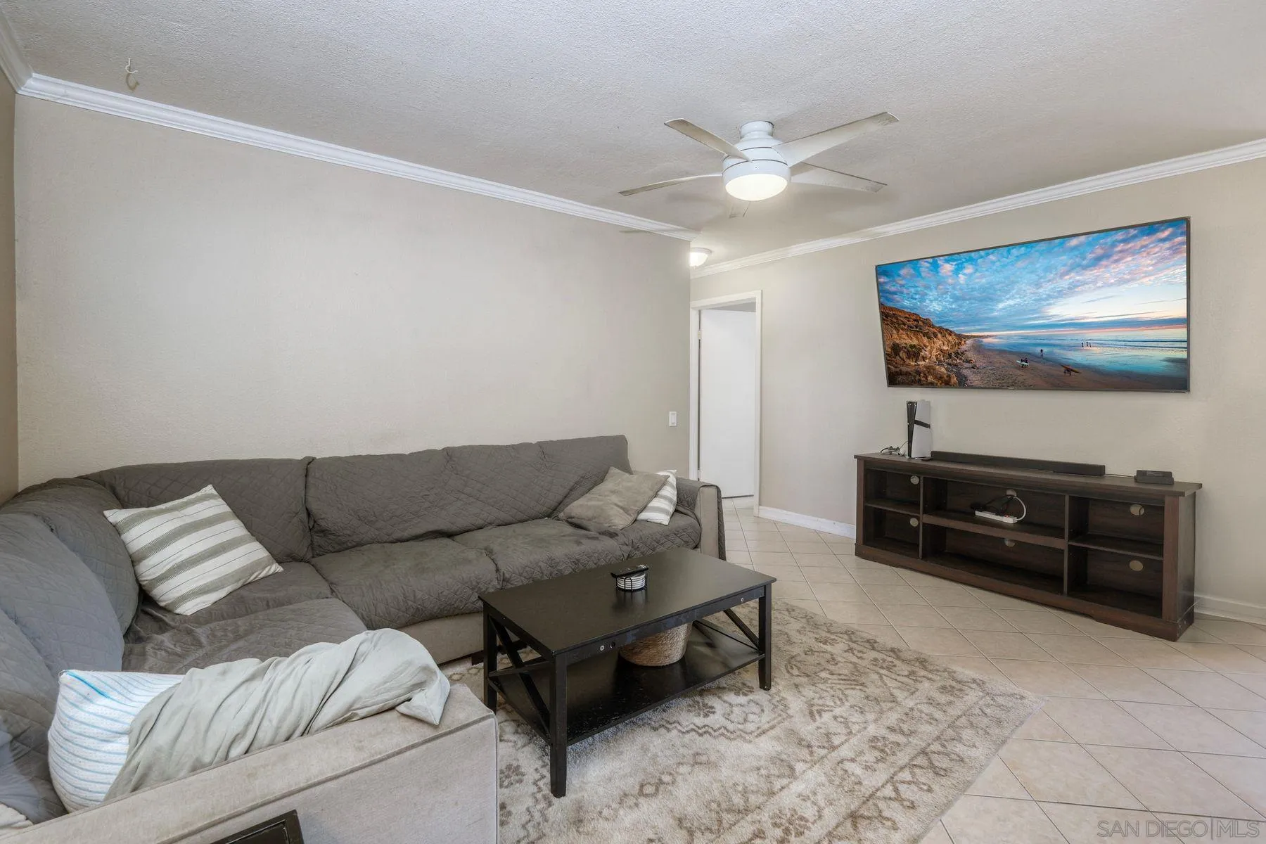 Photo #2: 260002159 Listing: Photo #2