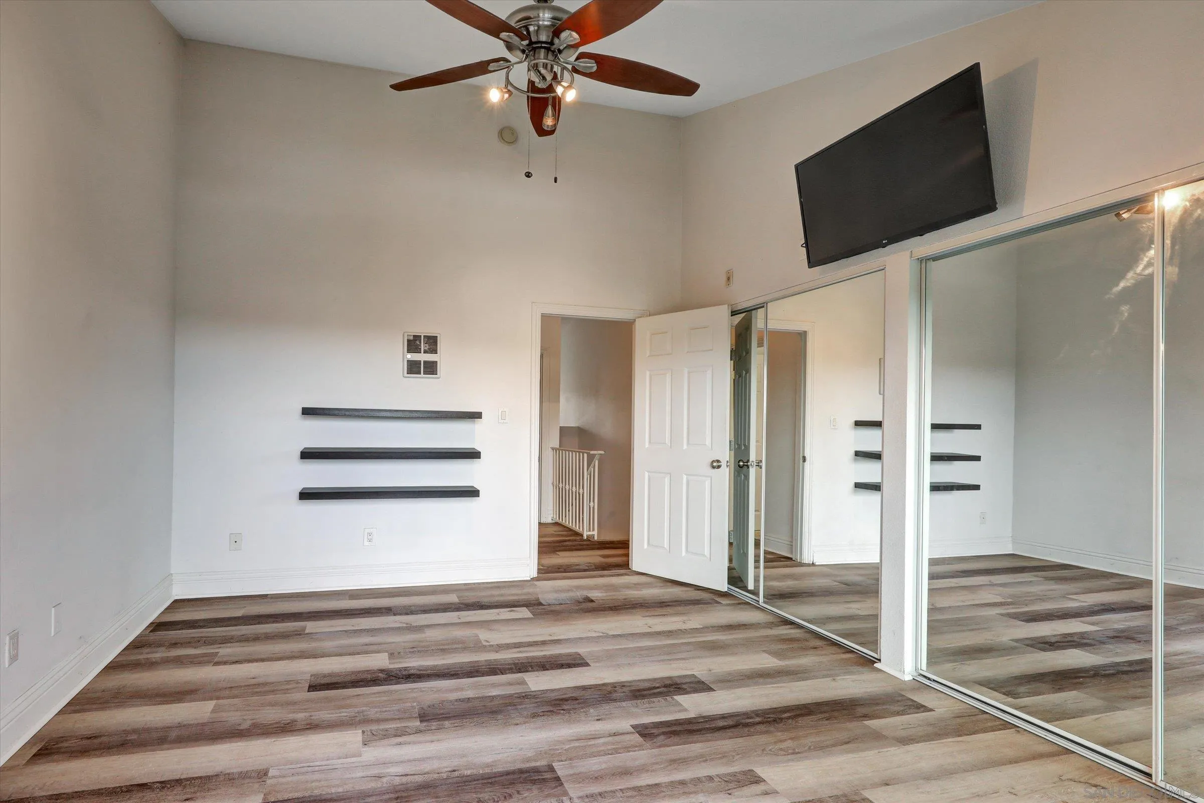Photo #14: 260002160 Listing: Photo #14