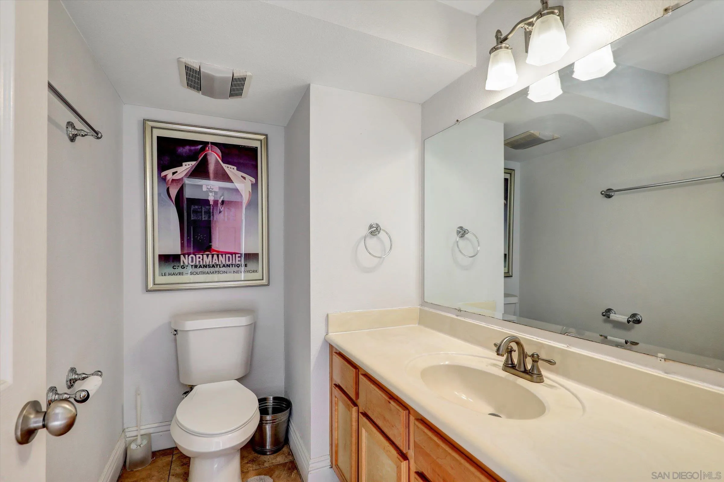 Photo #3: 260002160 Listing: Photo #3