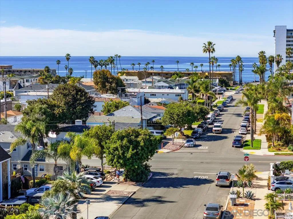 https://cdn.realtyfeed.com/cdn/127/260002161/b09ba3639616137dfec5e92ba87458f7.webp