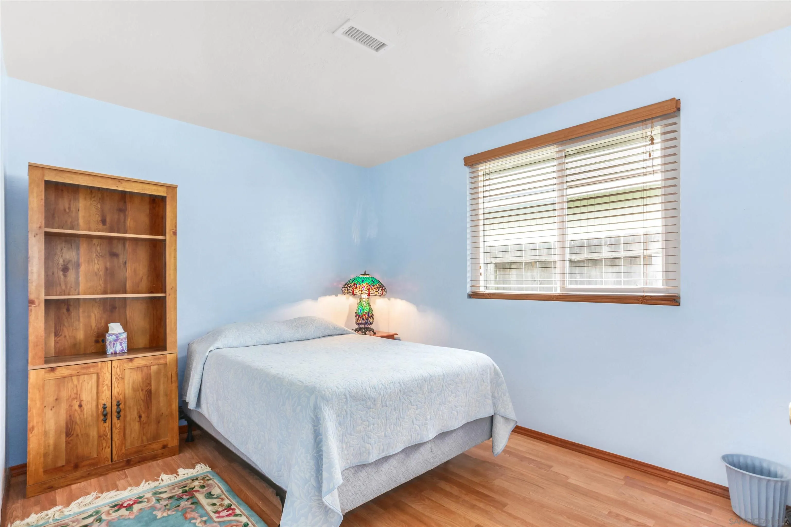https://cdn.realtyfeed.com/cdn/127/260002162/29f1d4fdc35904b529d52450ebe0c3ea.webp