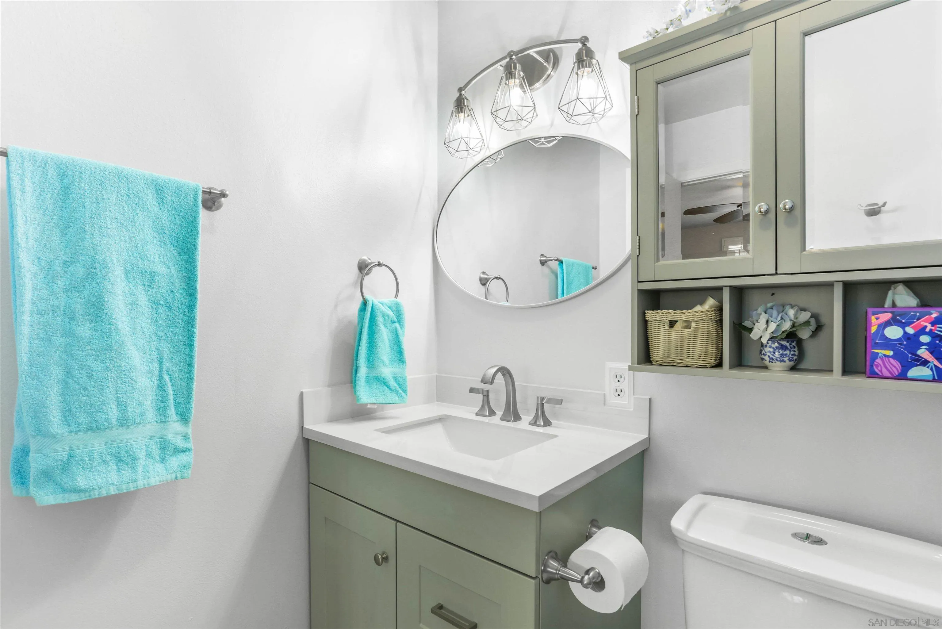 https://cdn.realtyfeed.com/cdn/127/260002162/90b448f1b42bba0edb198900798b331f.webp