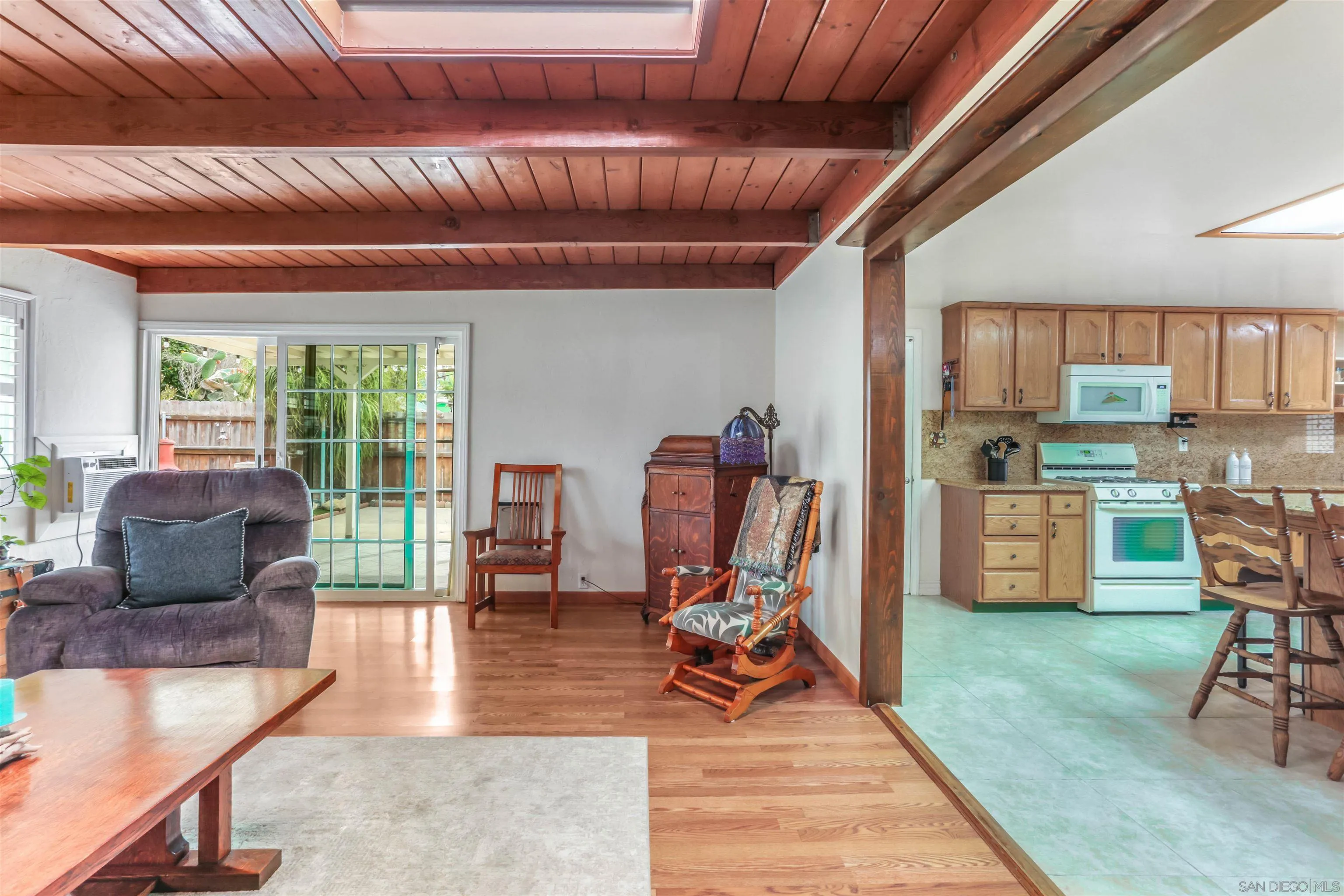 https://cdn.realtyfeed.com/cdn/127/260002162/ad5ffe7f492f1667532dcb4cdef57a8c.webp