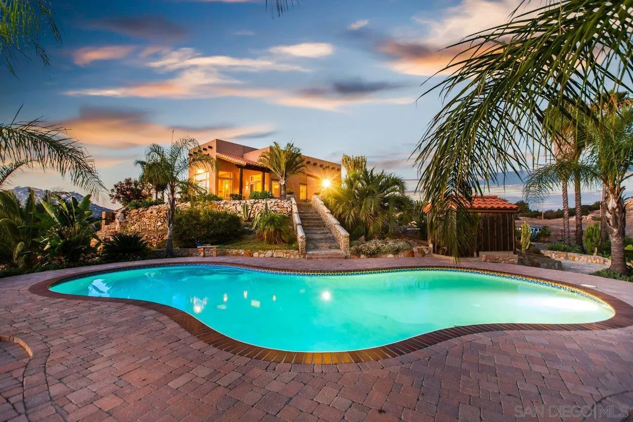https://cdn.realtyfeed.com/cdn/127/260002165/06a4982ff40f32b73af57371604c99c5.webp