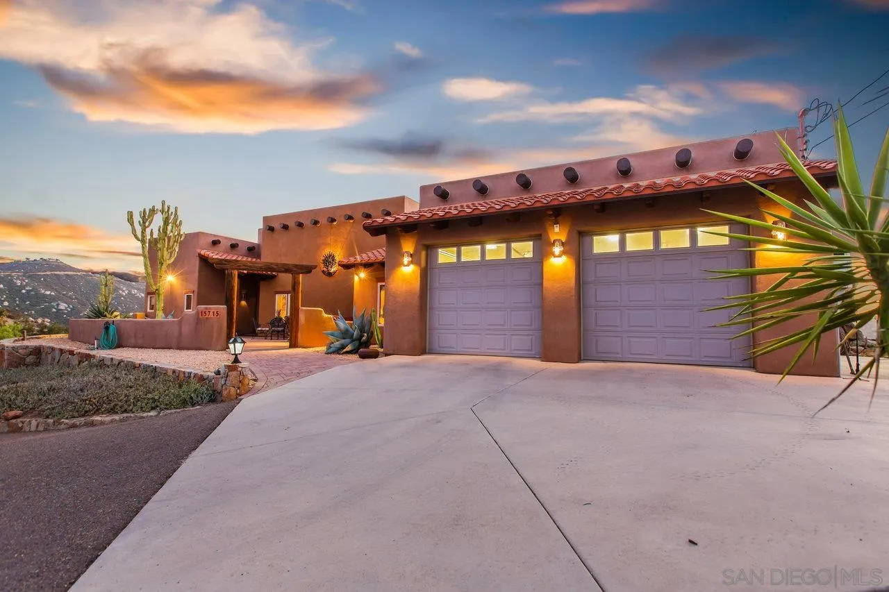 https://cdn.realtyfeed.com/cdn/127/260002165/2e68ffac99003899cf21686ef58c913c.webp