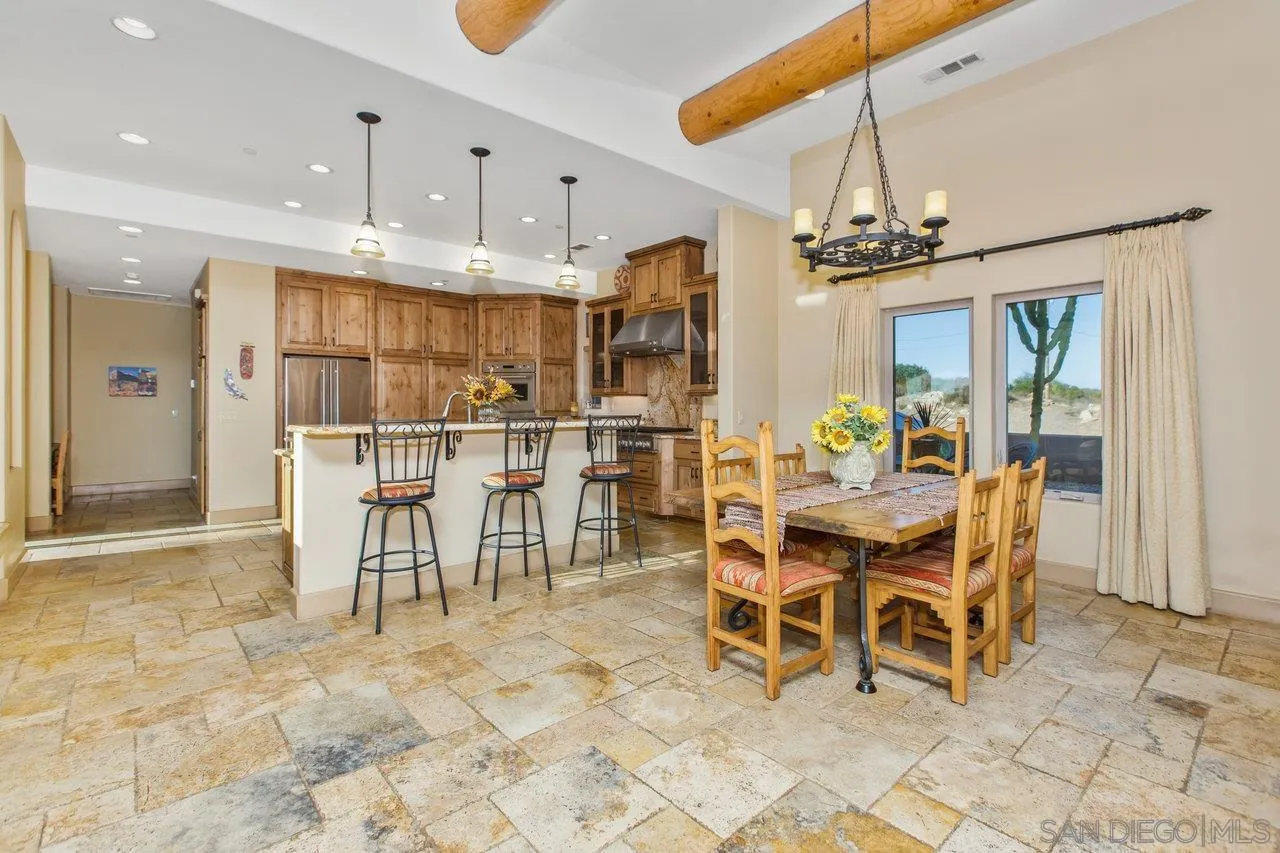https://cdn.realtyfeed.com/cdn/127/260002165/913b51a0675f253d008069febb913358.webp