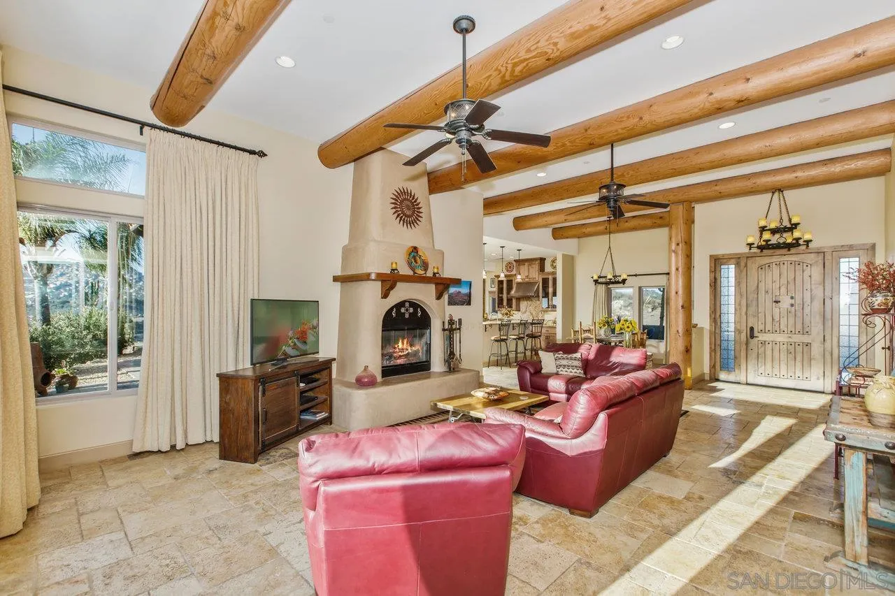 https://cdn.realtyfeed.com/cdn/127/260002165/a776bd4f6c890664fa29176e3857d270.webp