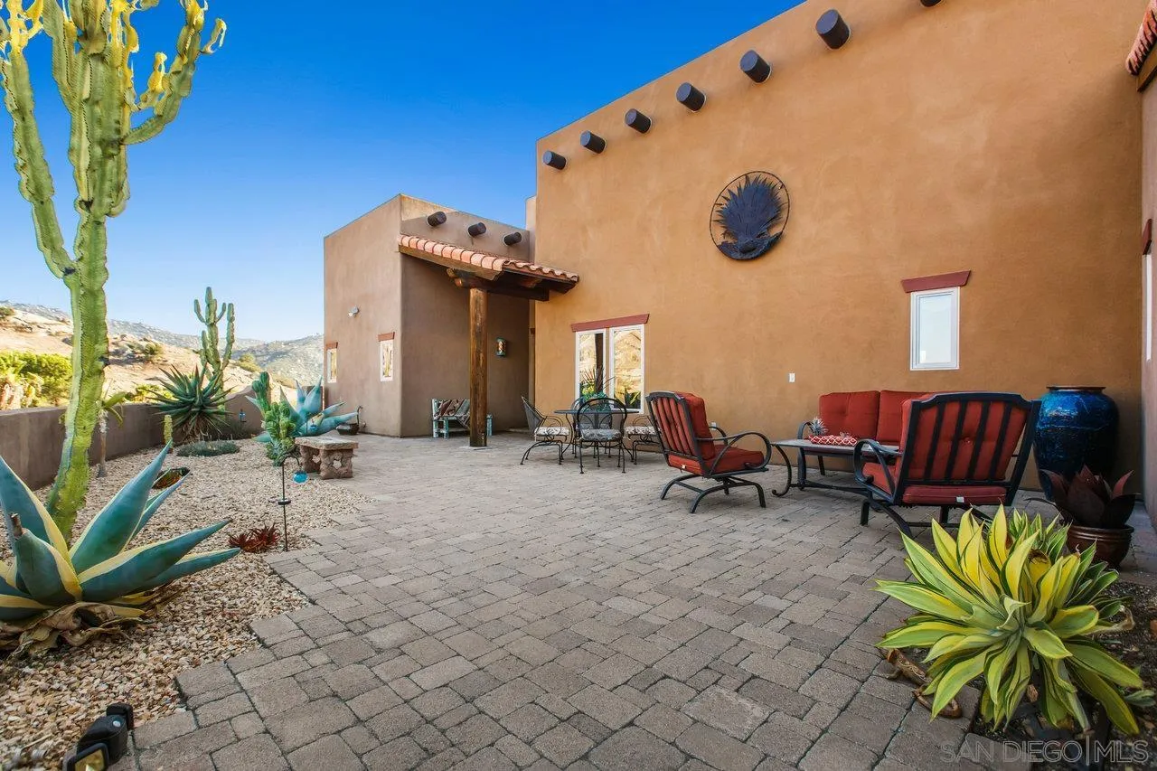 https://cdn.realtyfeed.com/cdn/127/260002165/c3690305fe26e43944254fb3ad8b4121.webp