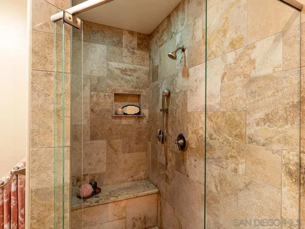https://cdn.realtyfeed.com/cdn/127/260002167/161ab2c709718d6b3f24cf6a0688c8b6.webp