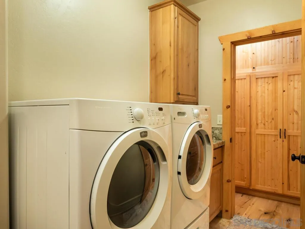 https://cdn.realtyfeed.com/cdn/127/260002167/2b23cb893c147704b52bf26062d5a015.webp