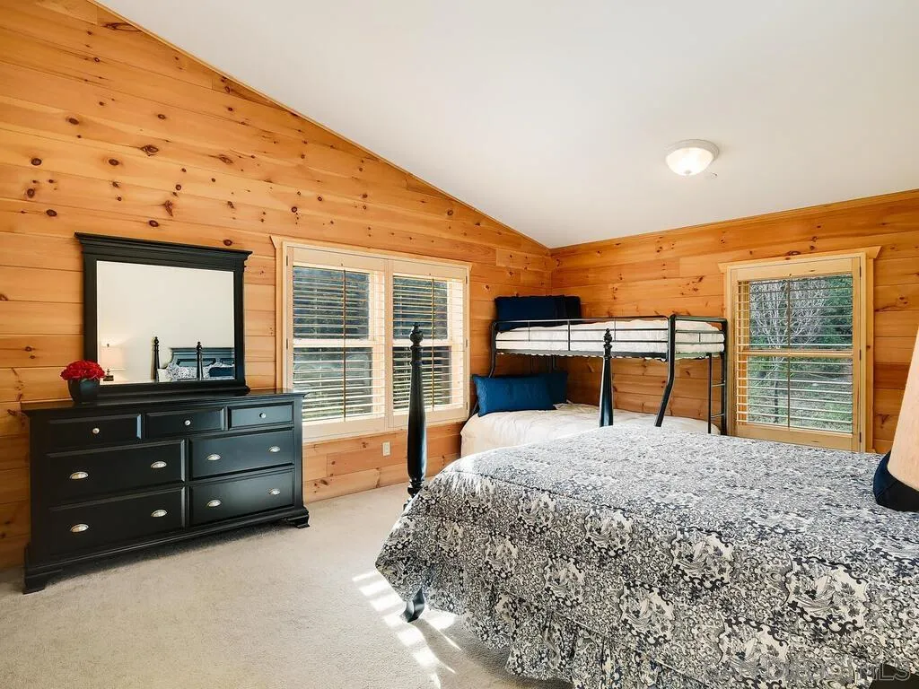 https://cdn.realtyfeed.com/cdn/127/260002167/36f5d00bbafb2874960a041fba72e104.webp