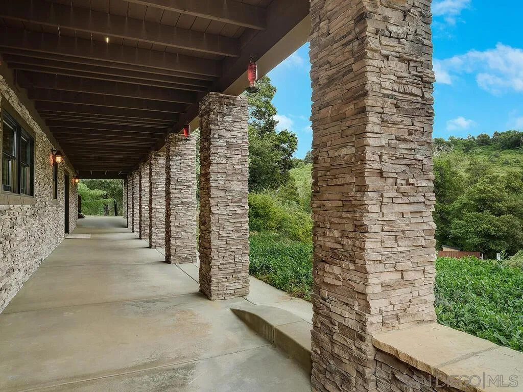 https://cdn.realtyfeed.com/cdn/127/260002167/7e4b9a6583af744fb80b21e19b950785.webp