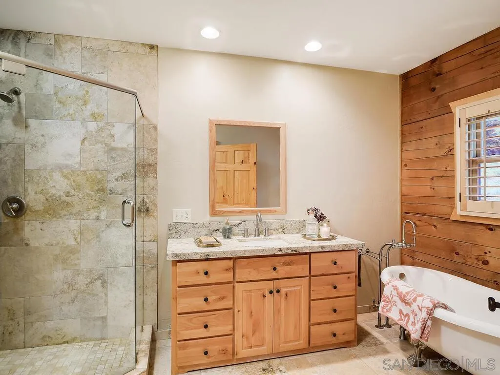 https://cdn.realtyfeed.com/cdn/127/260002167/7eeaa9c07a7c3f18c755935da40135e7.webp
