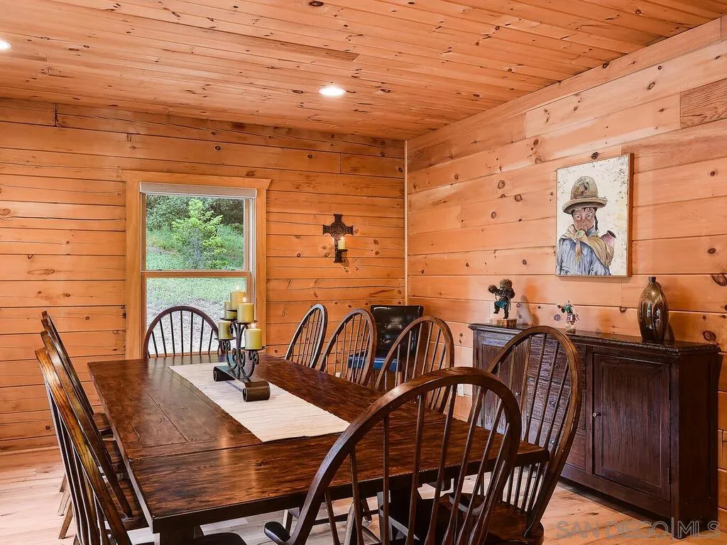 https://cdn.realtyfeed.com/cdn/127/260002167/84e14f60c2d8a420ba2e7f963e0a4409.webp