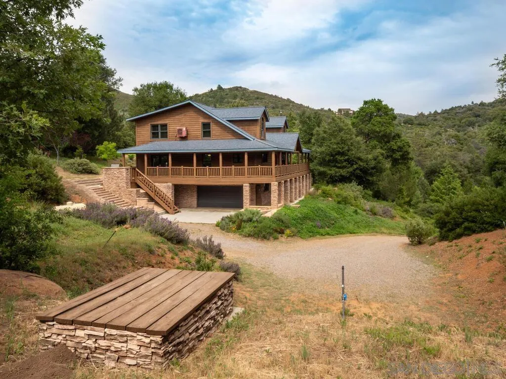 https://cdn.realtyfeed.com/cdn/127/260002167/b36fb68afe63141875ce285cbede66a5.webp