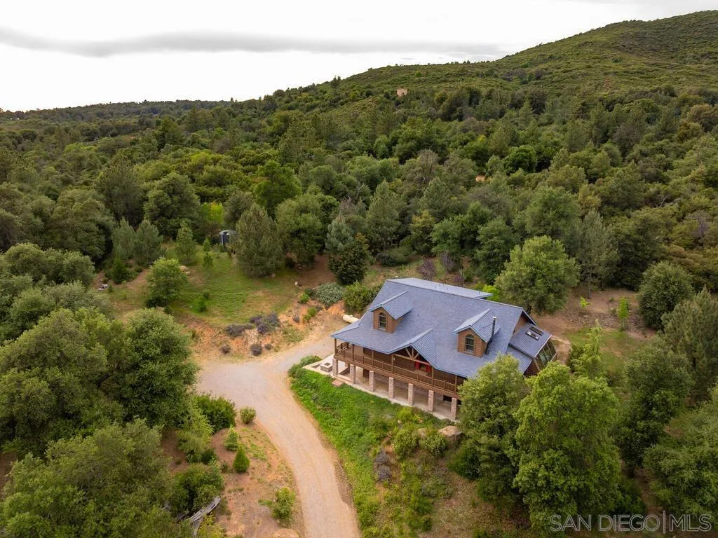https://cdn.realtyfeed.com/cdn/127/260002167/cc36b4df4b3811be263d645a22bed2f5.webp