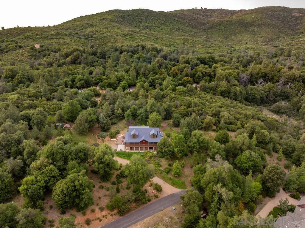 https://cdn.realtyfeed.com/cdn/127/260002167/eda82e2efb0c7ff2d094230f803919a1.webp