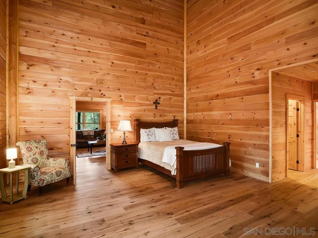 https://cdn.realtyfeed.com/cdn/127/260002167/ef66850087d473055f46b829fc7c9925.webp