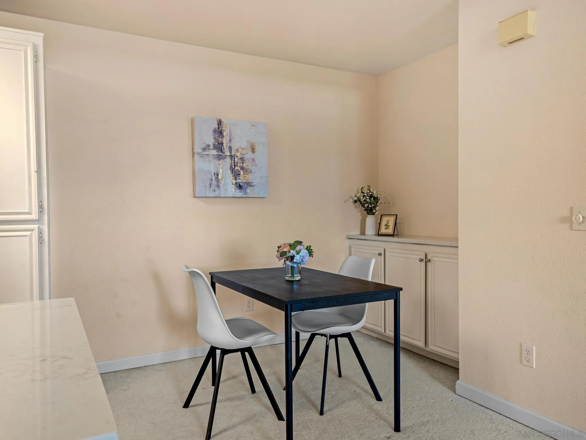 Photo #5: 260002169 Listing: Photo #5