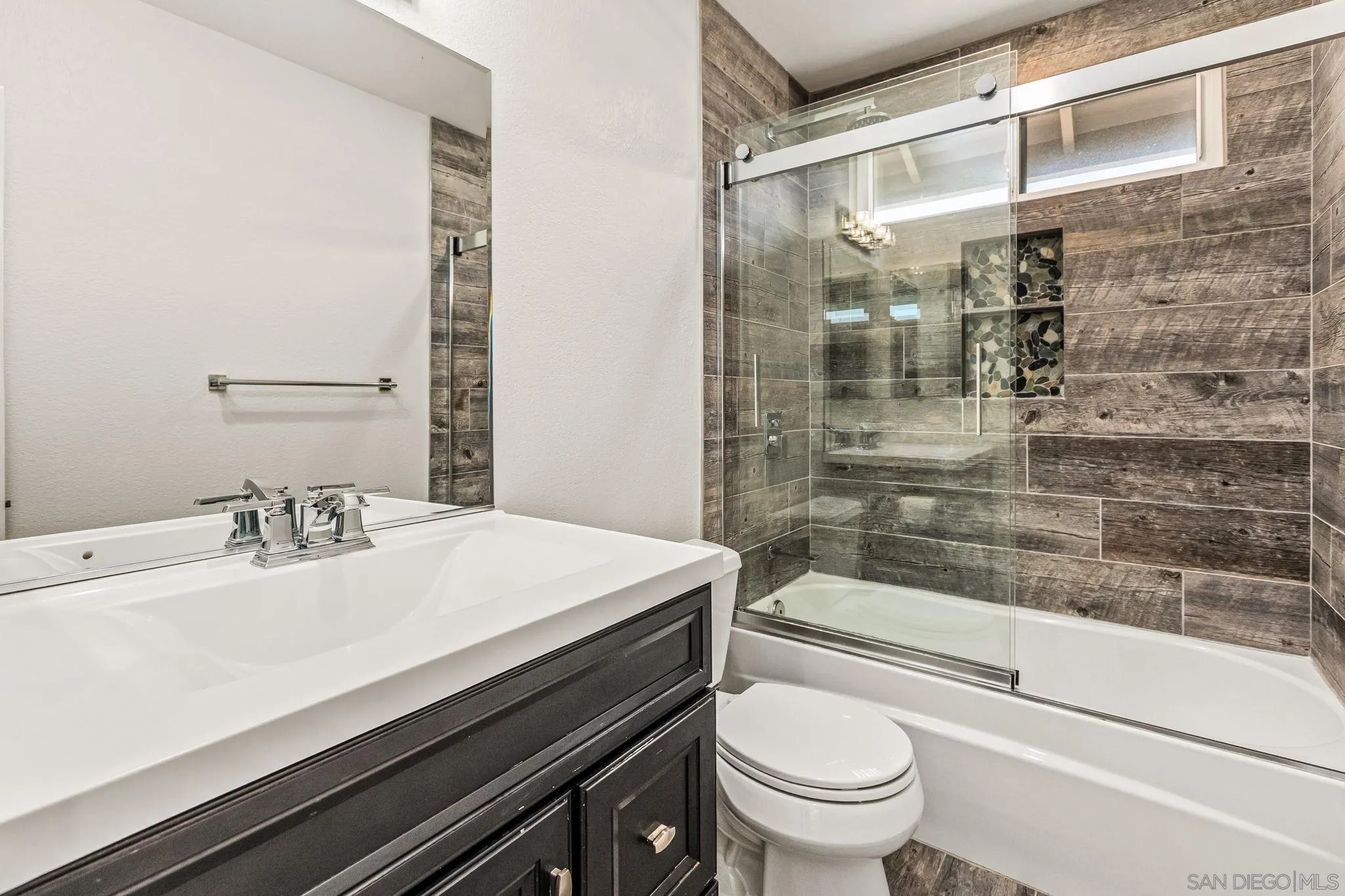 https://cdn.realtyfeed.com/cdn/127/260002170/85f5fc482ade54c279b98e584199612d.webp