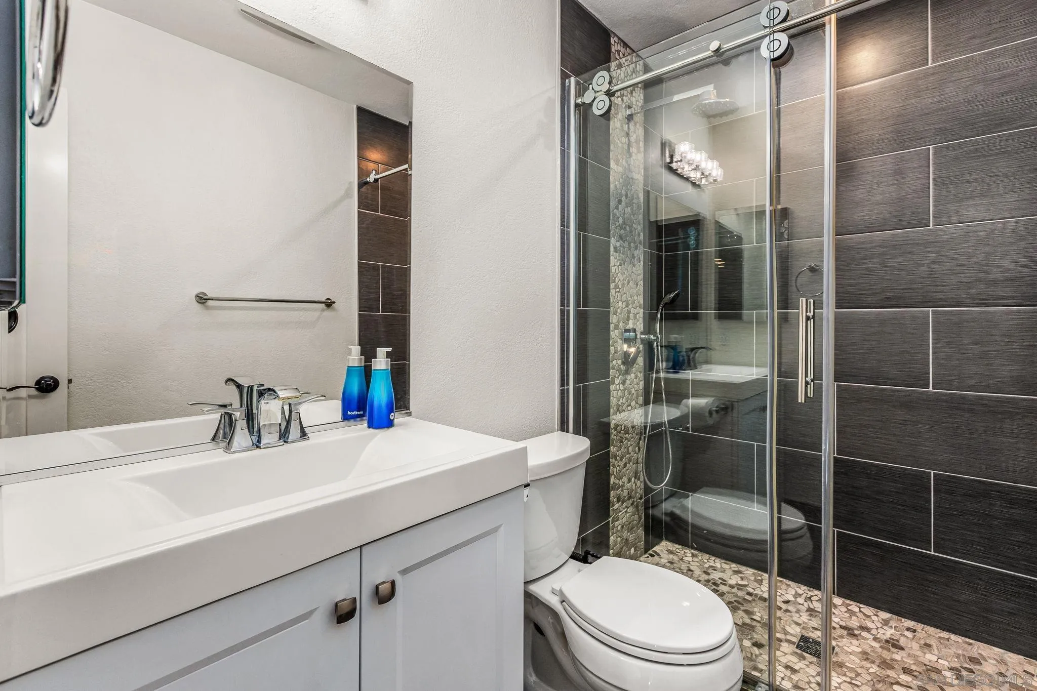 https://cdn.realtyfeed.com/cdn/127/260002170/8cb9fb390438a8b500fc5d4ed208a29d.webp
