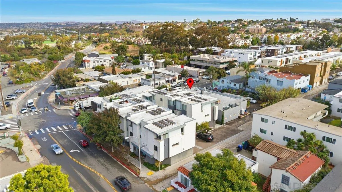 https://cdn.realtyfeed.com/cdn/127/260002181/1415bae6b5a614573898fc8eed176d67.webp