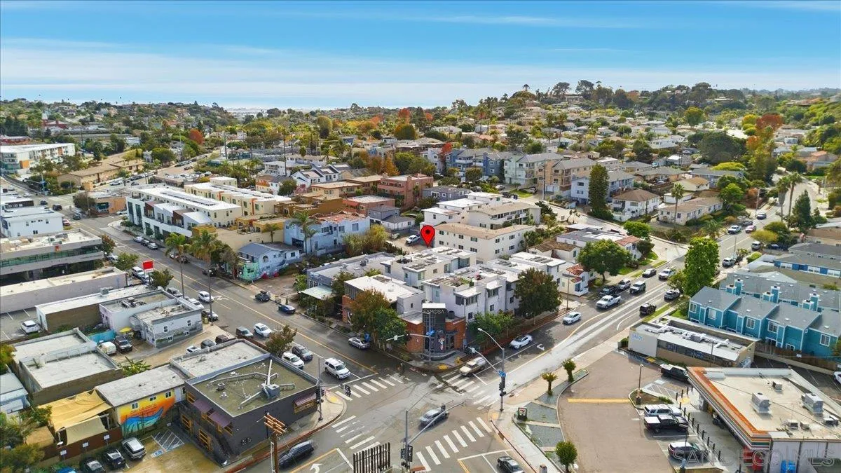 https://cdn.realtyfeed.com/cdn/127/260002181/27359c3883ce6628f4d3404cdab558c7.webp