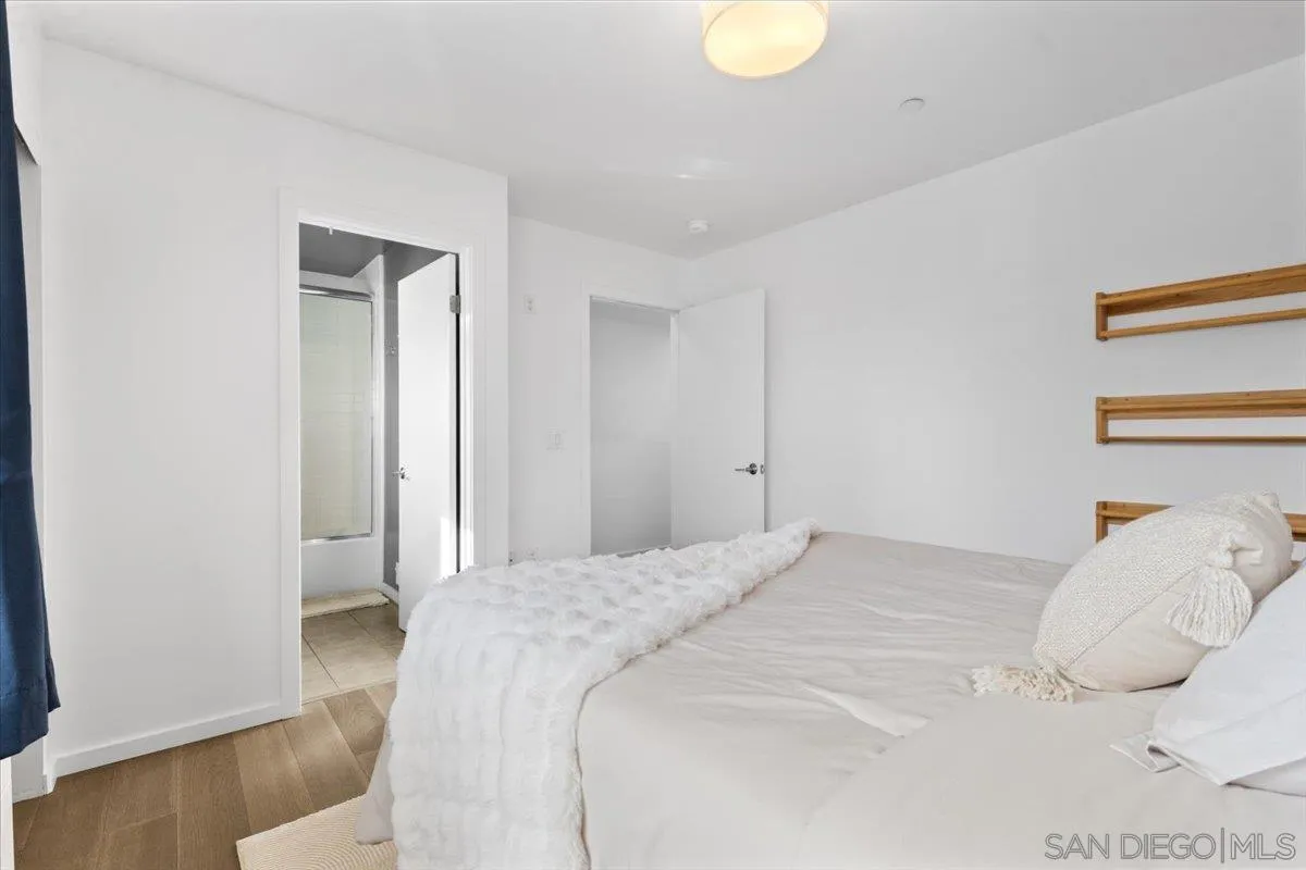 https://cdn.realtyfeed.com/cdn/127/260002181/3b2b81193781ce70c3d8667cc24cc8cc.webp
