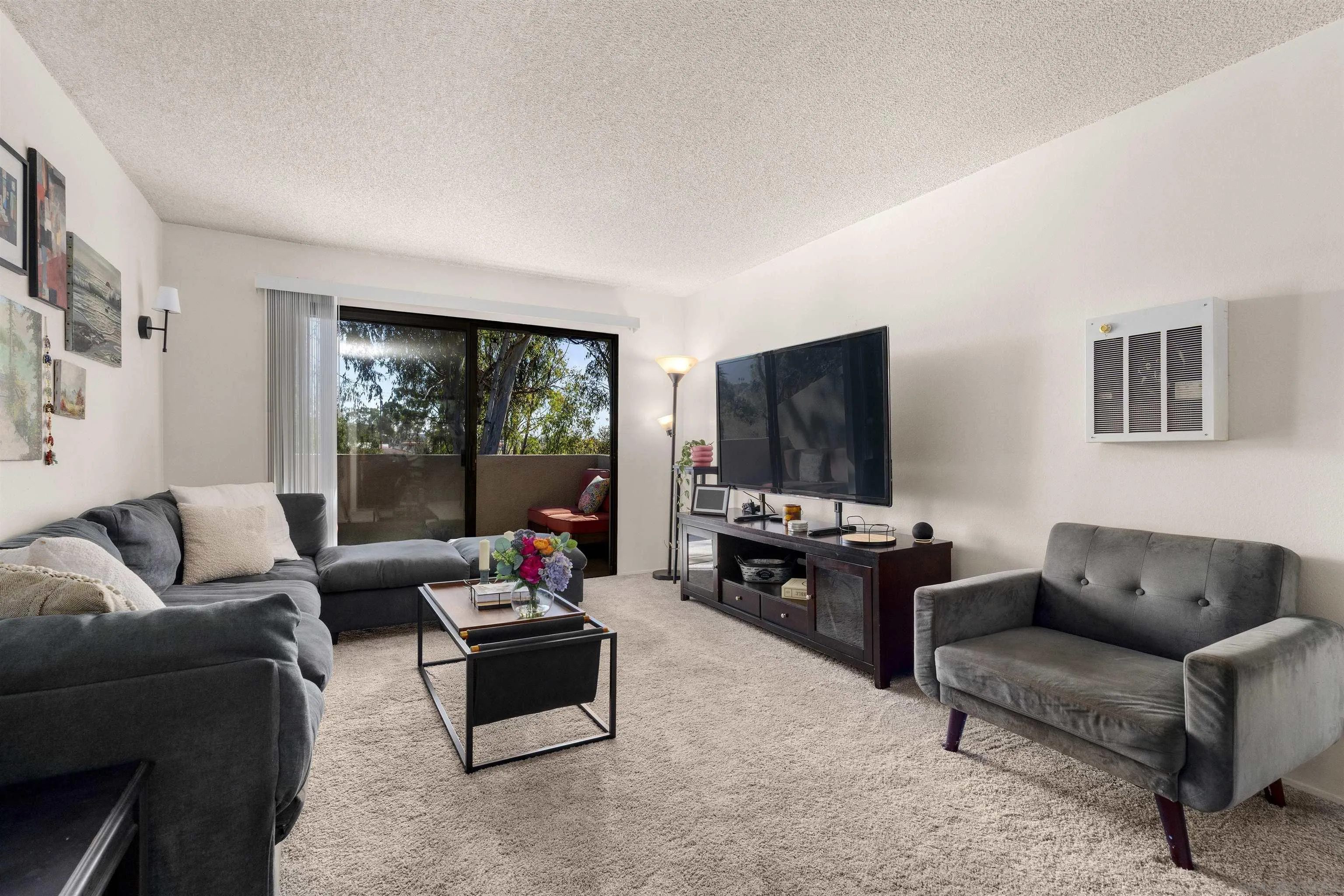 Photo #2: 260002184 Listing: Photo #2