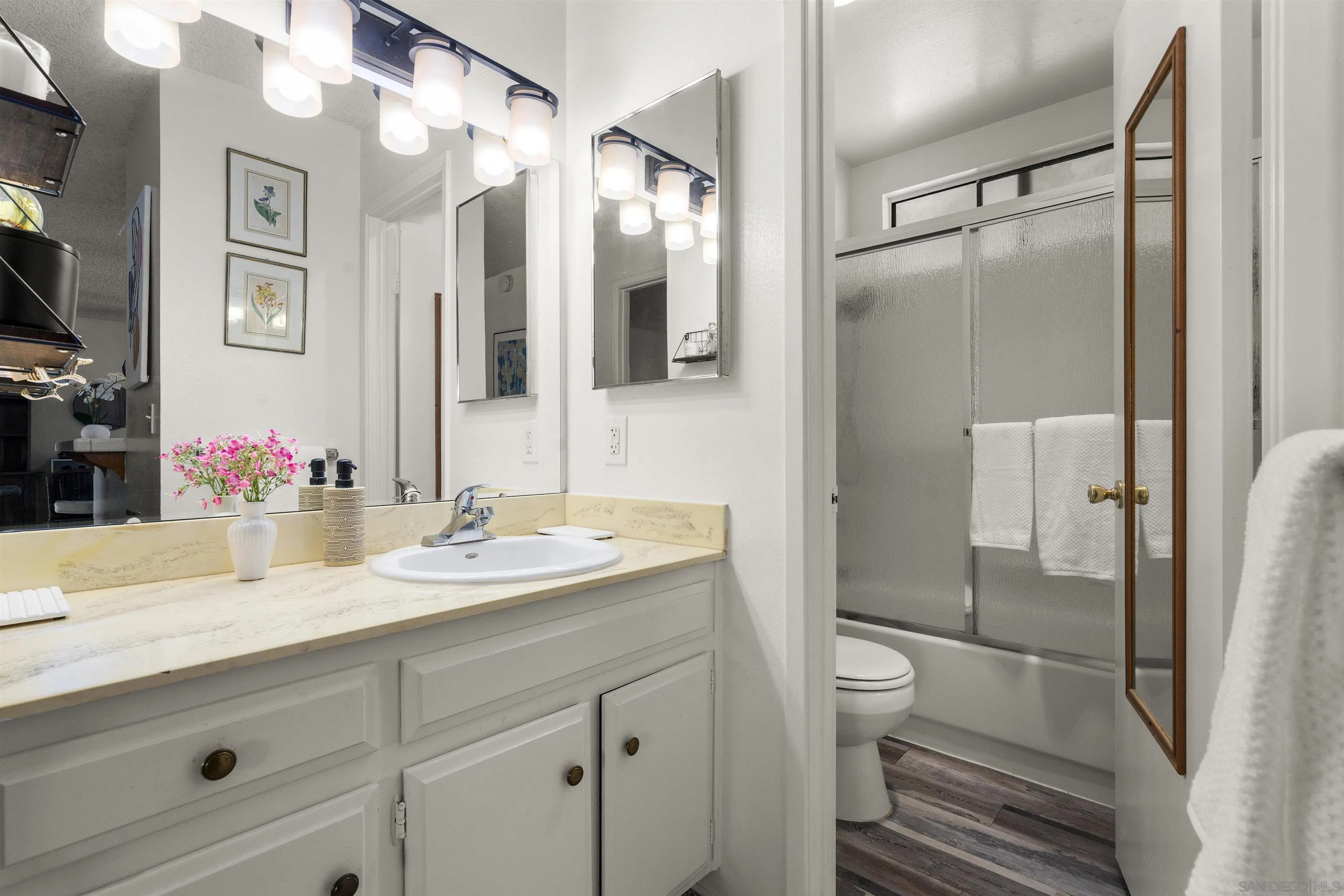 Photo #11: 260002184 Listing: Photo #11