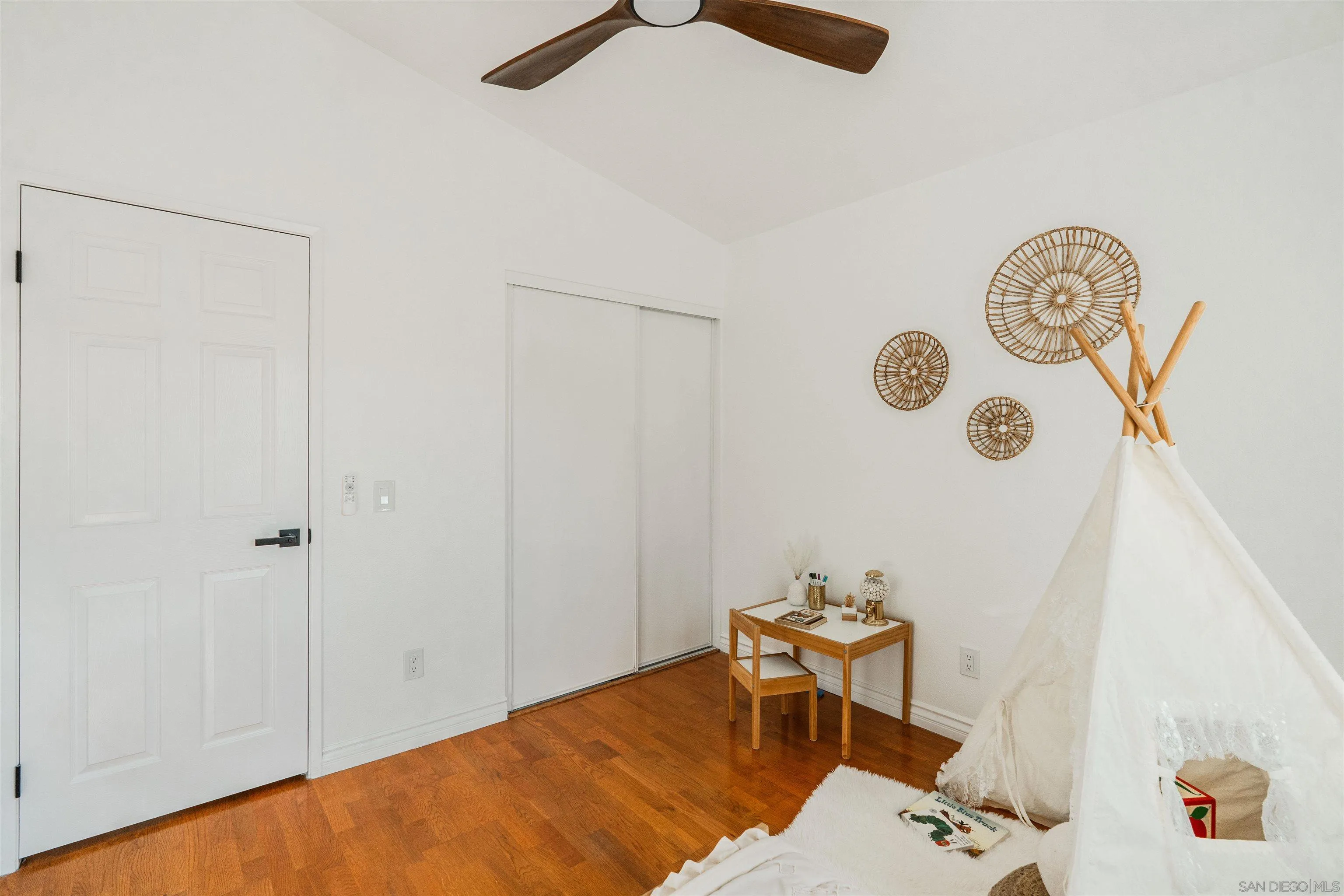 https://cdn.realtyfeed.com/cdn/127/260002187/6a0277a7a523984c9d7af83660b608ea.webp