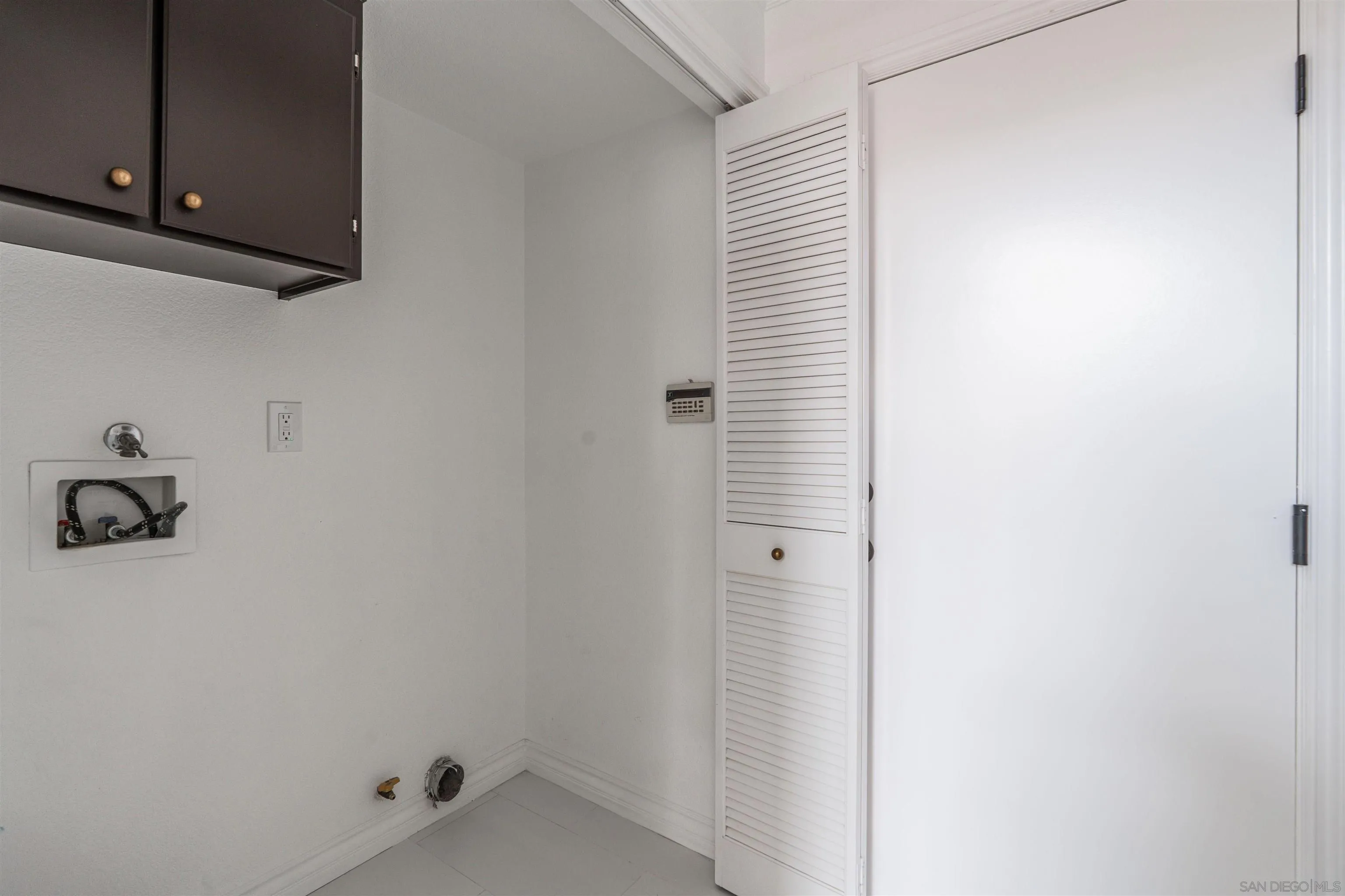 https://cdn.realtyfeed.com/cdn/127/260002187/e82ac6a073809dd3aab282cd863b6082.webp