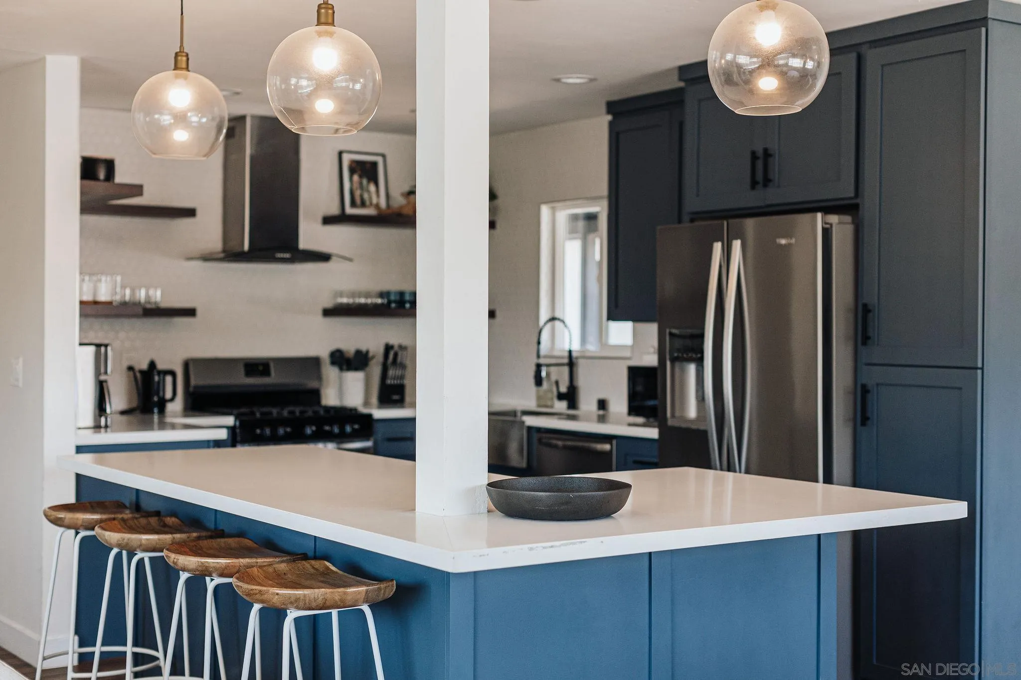 https://cdn.realtyfeed.com/cdn/127/260002188/36b83503b90040e0ff08553327c1e65f.webp