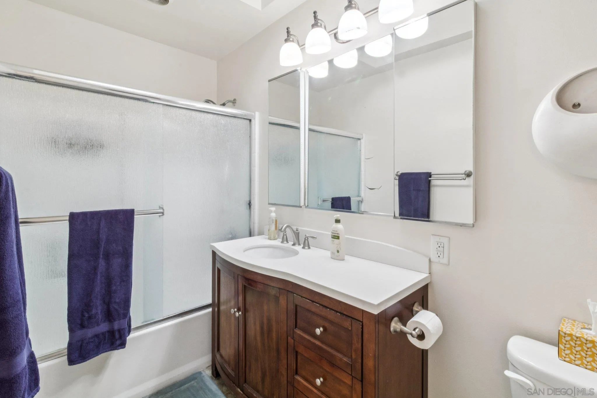 https://cdn.realtyfeed.com/cdn/127/260002195/337ee75708d1a8b510b8c715ce4114a9.webp