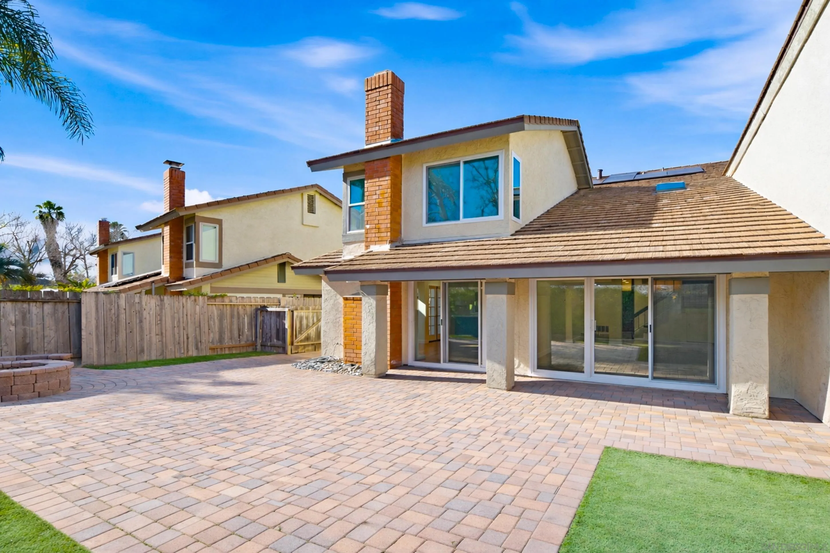 Photo #1: 260002204 Listing: Photo #1