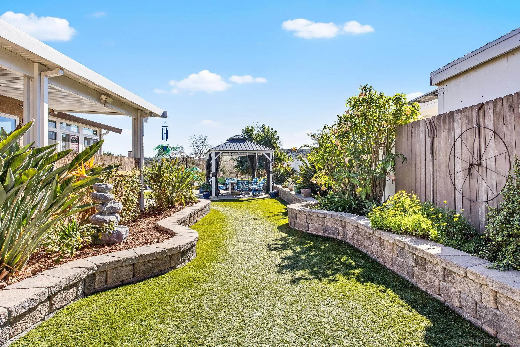 https://cdn.realtyfeed.com/cdn/127/260002205/35a6f7b557a138783a9060cd49dd9b05.webp
