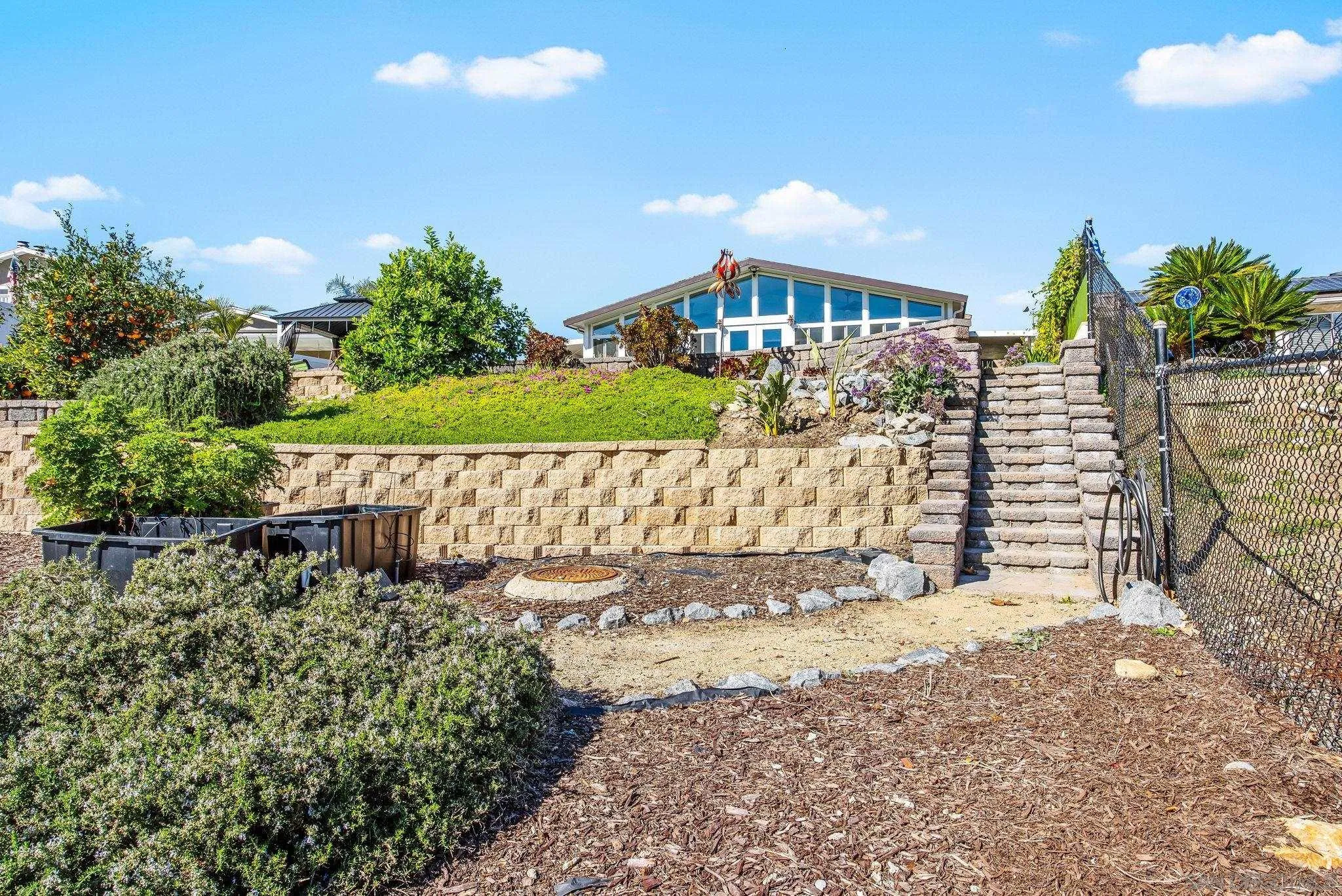 https://cdn.realtyfeed.com/cdn/127/260002205/4b532726612cfe645d778d236576920f.webp