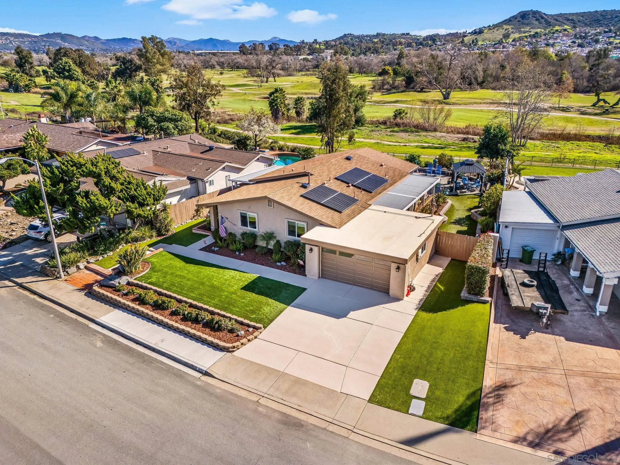 https://cdn.realtyfeed.com/cdn/127/260002205/d9400787289b08ee4ae3f6bd498b62b8.webp