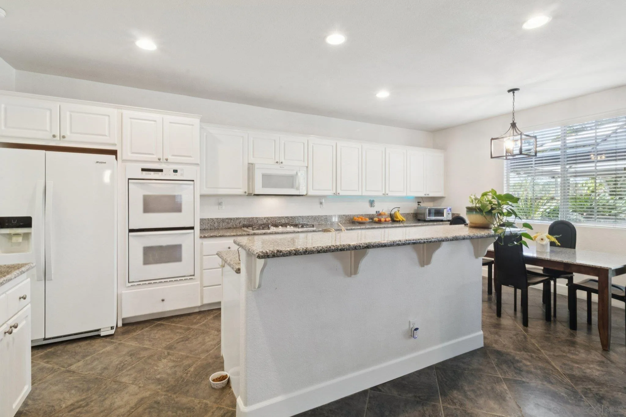 https://cdn.realtyfeed.com/cdn/127/260002208/89ac7cac8a32bf057050c51b76ade7f1.webp