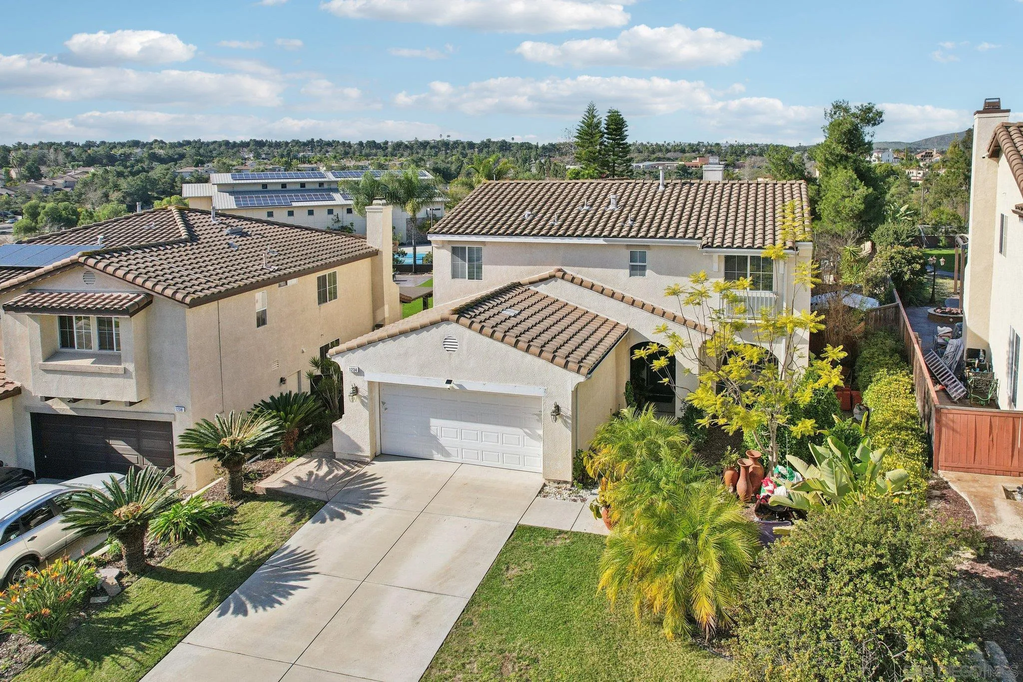 https://cdn.realtyfeed.com/cdn/127/260002208/9f9cb9affa8e4ac37478065eaf178271.webp