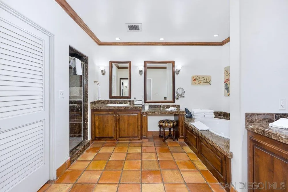 Photo #9: 260002211 Listing: Photo #9