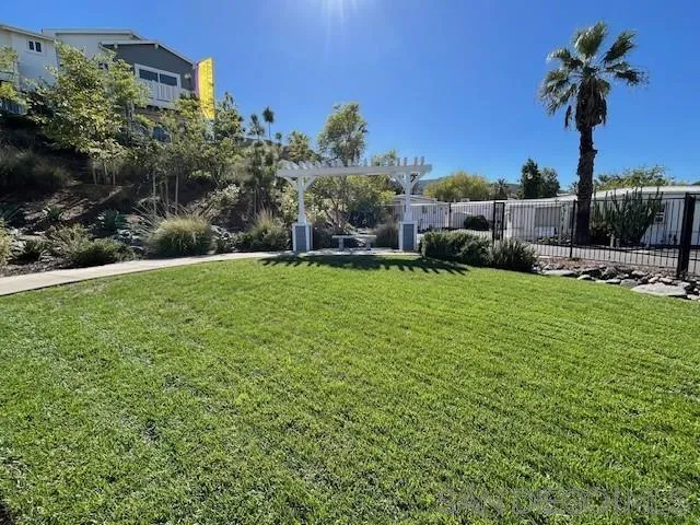 https://cdn.realtyfeed.com/cdn/127/260002216/bab6e2b5394600da4b6e2385a171aa49.webp