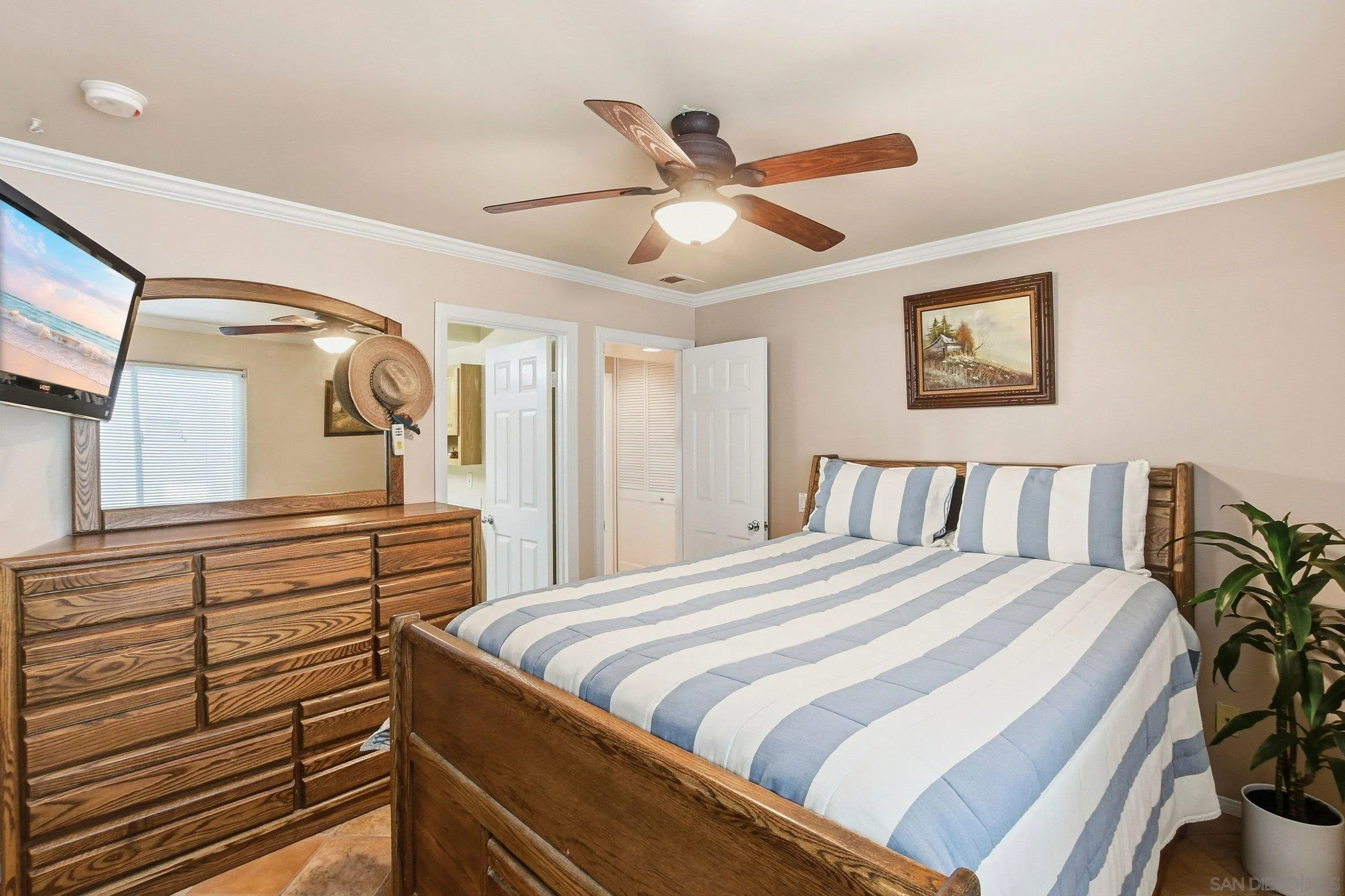 https://cdn.realtyfeed.com/cdn/127/260002217/79fea0f01b01e614ce69c323c0def14d.webp