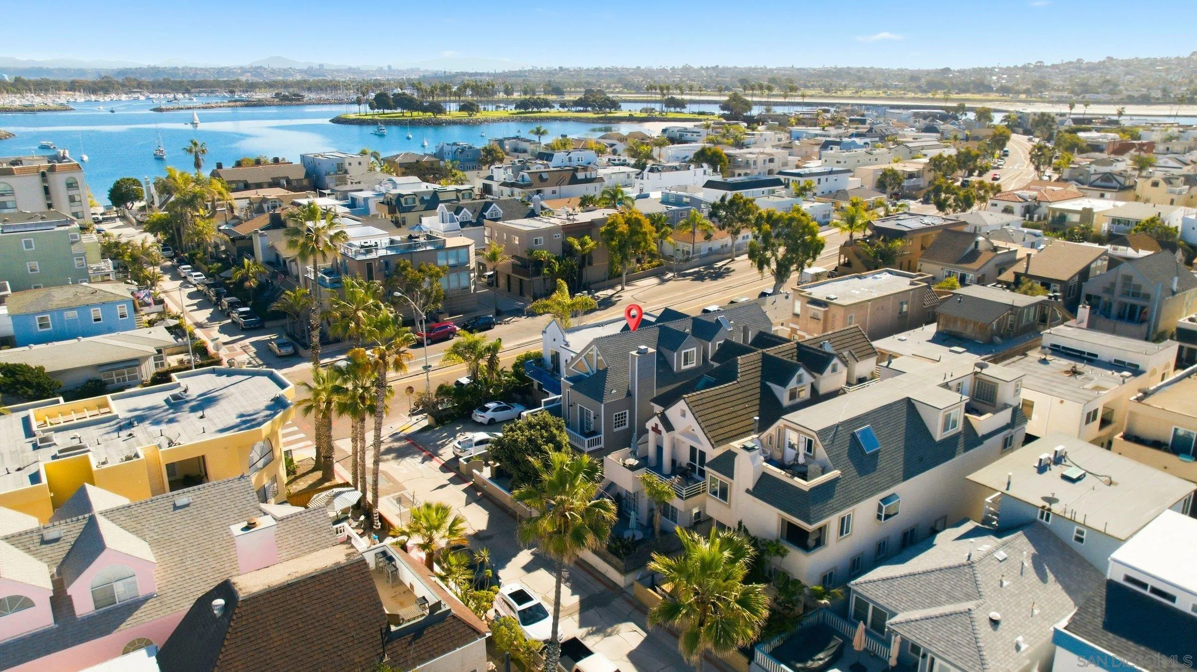 https://cdn.realtyfeed.com/cdn/127/260002217/8385bc3d31680aa0879a7d5c4172accd.webp