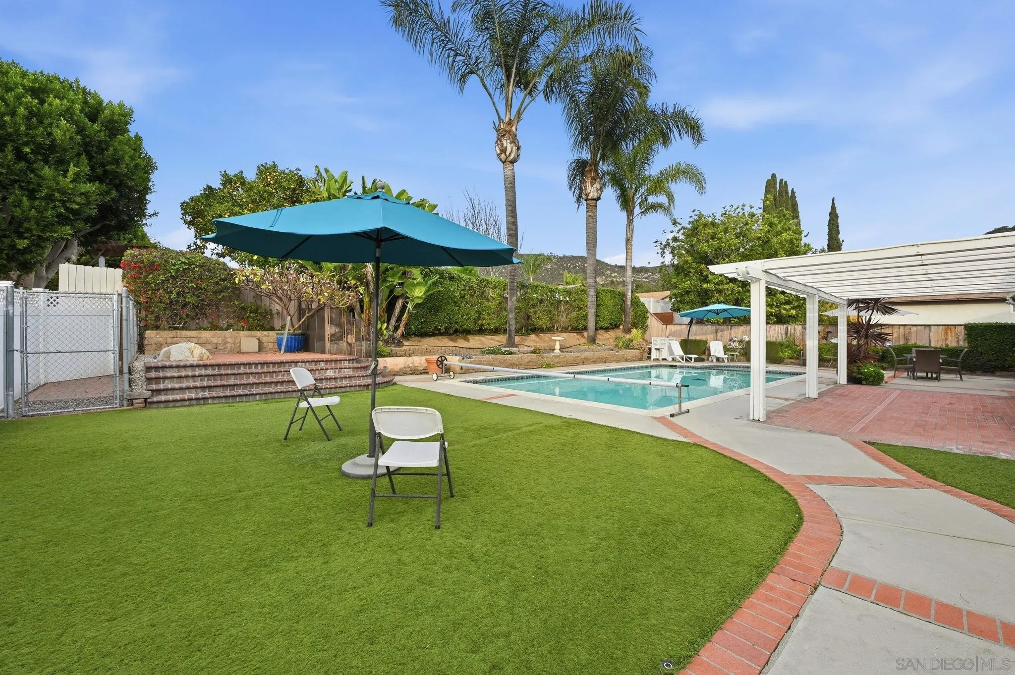 https://cdn.realtyfeed.com/cdn/127/260002218/63533126c1205436bb7a455bea587180.webp